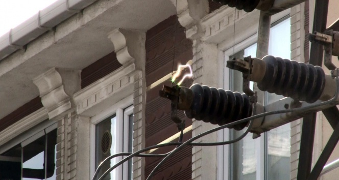 Esenyurt’ta elektrik trafosunda korkutan görüntü
