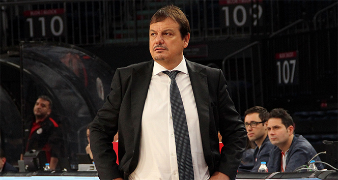 Ergin Ataman: ‘Hücumda sabırlı ve doğru seçimlerle oynamalıyız’
