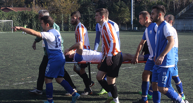 Bileği kırılan oyuncuya, ilginç müdahale