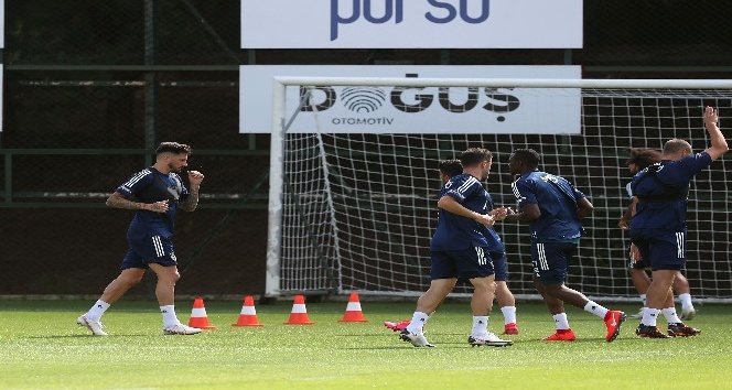 Fenerbahçe’de Sosa takımla beraber çalıştı