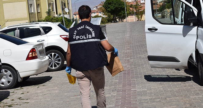 Malatya’da 1 kişi otomobilin yanında ölü bulundu