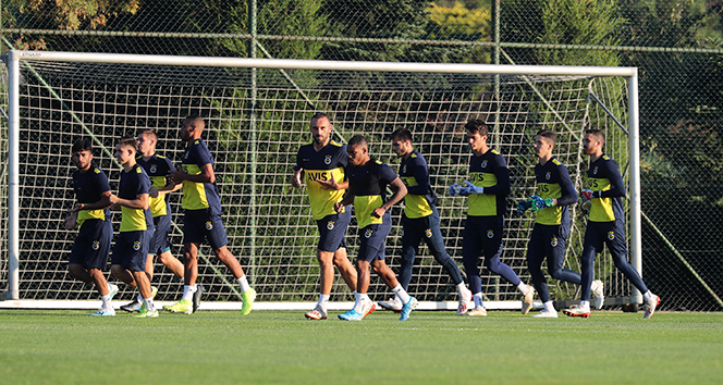 Emre, Moses ve Isla takımdan ayrı çalıştı