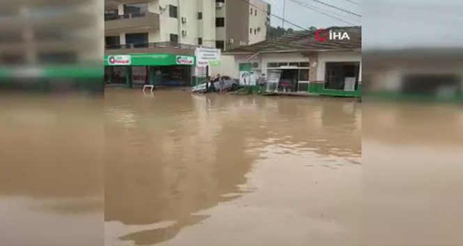 Brezilya’da sel felaketi: En az 10 ölü, 20 kayıp