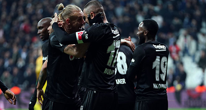 Kartal zorlu virajda