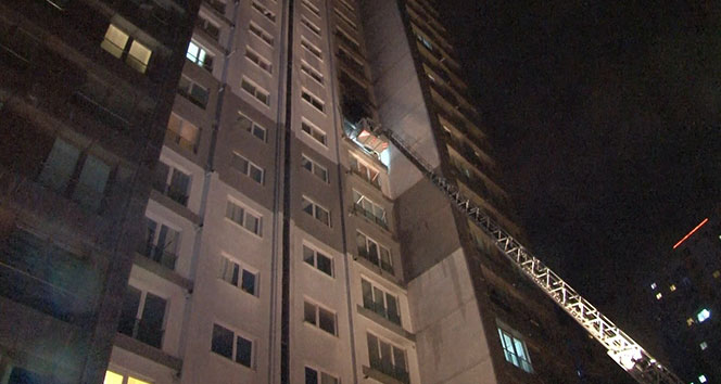 Esenyurt’ta 26 katlı binanın 6’ncı katında doğalgaz patlaması: 5 yaralı