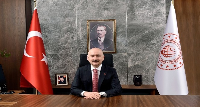 Bakan Karaismailoğlu: “Haberleşmedeki operatör gelirleri yüzde 15,6’lık artışla 77,1 milyar TL’yi geçti”